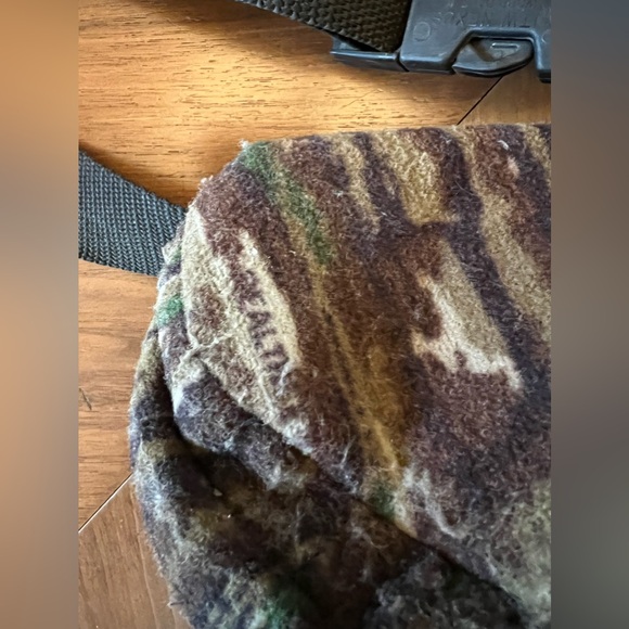 Vintage Fieldline Camo Fanny Pack Realtree MADE IN USA - Picture 6 of 7